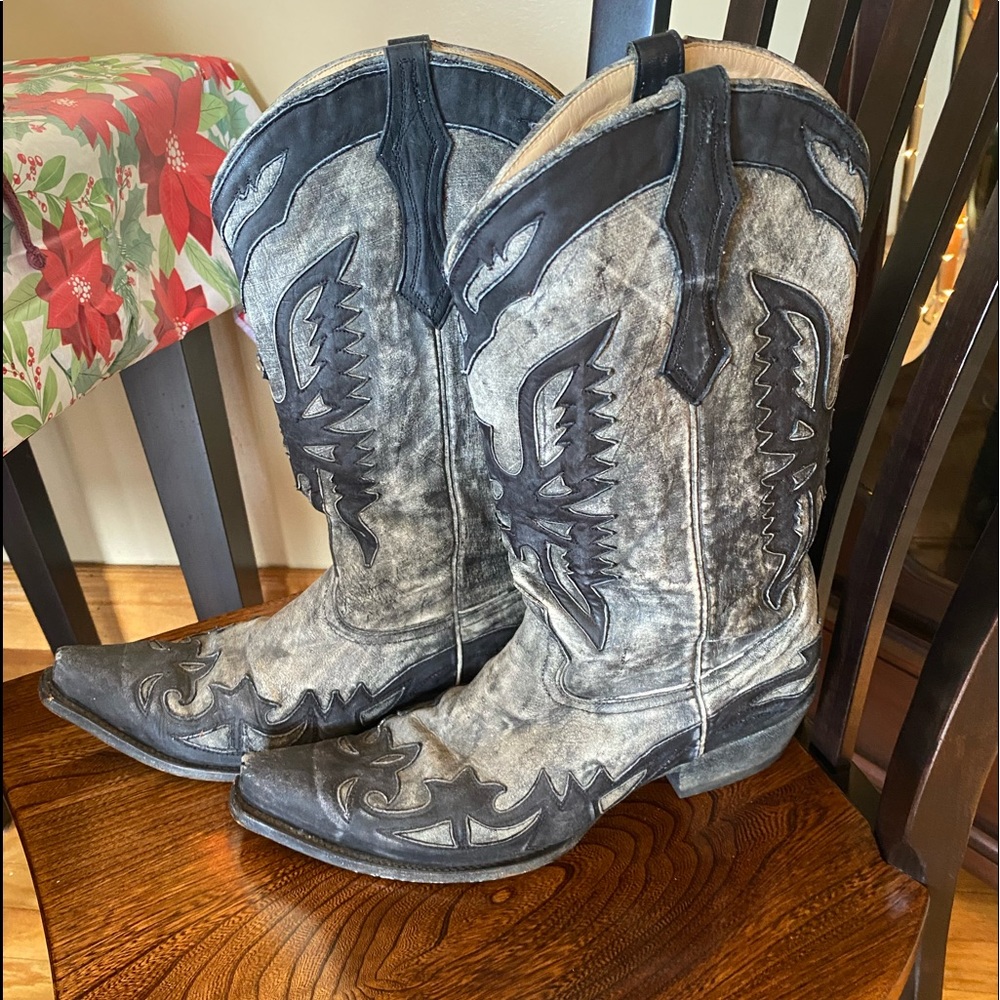 Corral cowboy boots